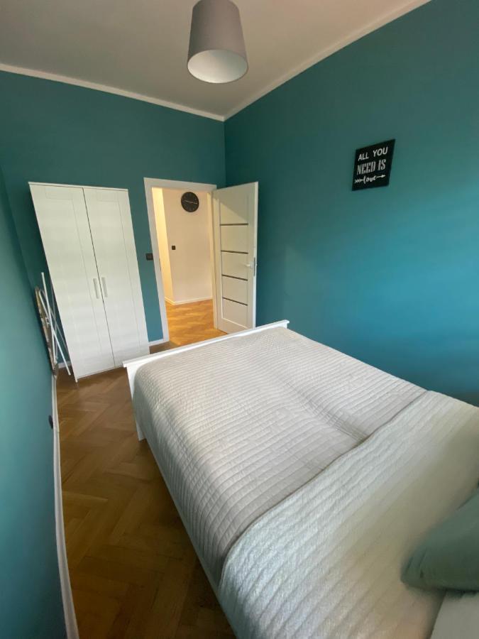 Hostel Pod Topolami ジェロナ・グラ エクステリア 写真