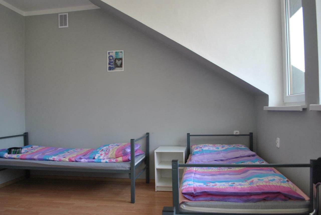 Hostel Pod Topolami ジェロナ・グラ エクステリア 写真