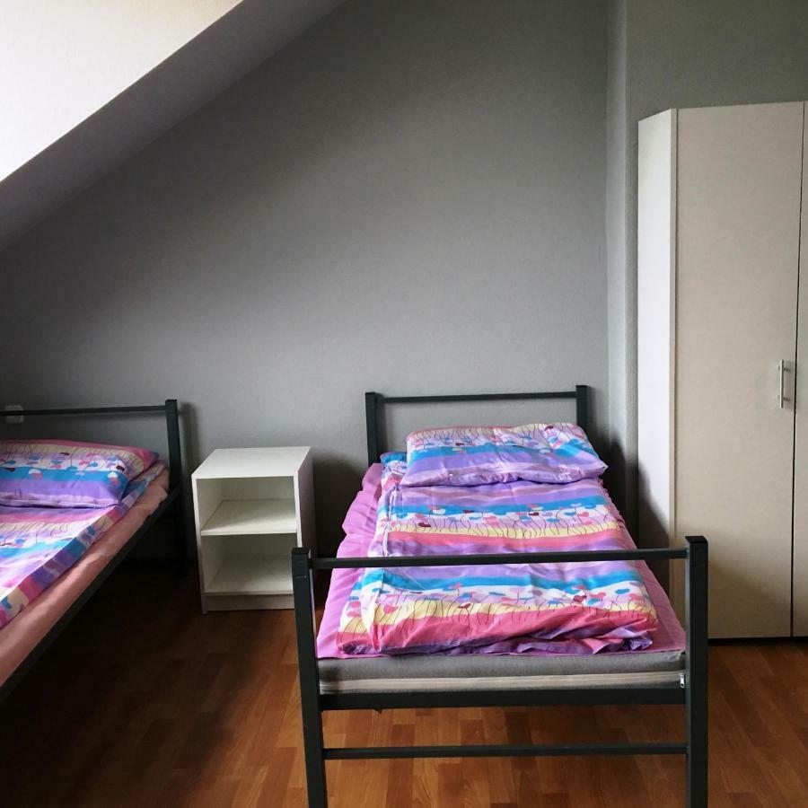 Hostel Pod Topolami ジェロナ・グラ エクステリア 写真